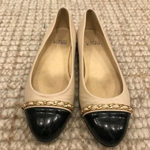 Stuart Weiztman nude and black flats size 6